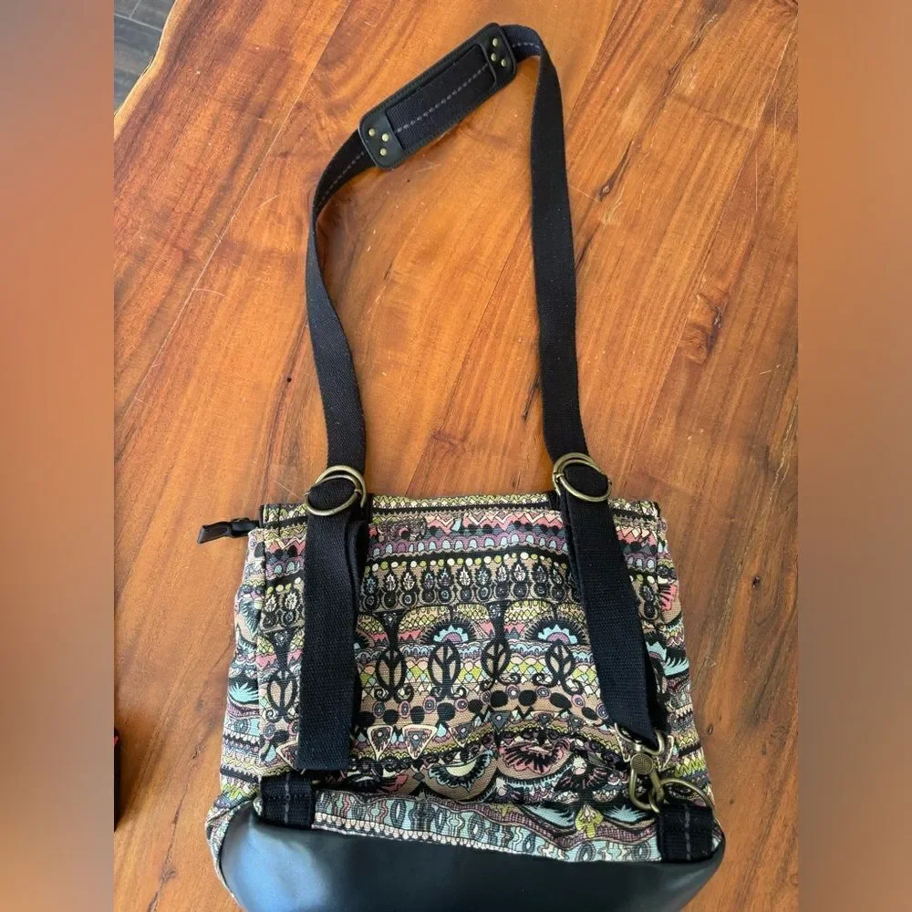 Sakroots Women's Convertible Backpack - Sienna Spirit Desert EUC